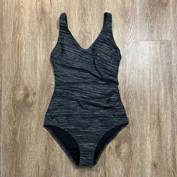 Speedo One Piece V-Neck Swimsuit Black & Grey Heathered Size 6 Ruched - Picture 1 of 6